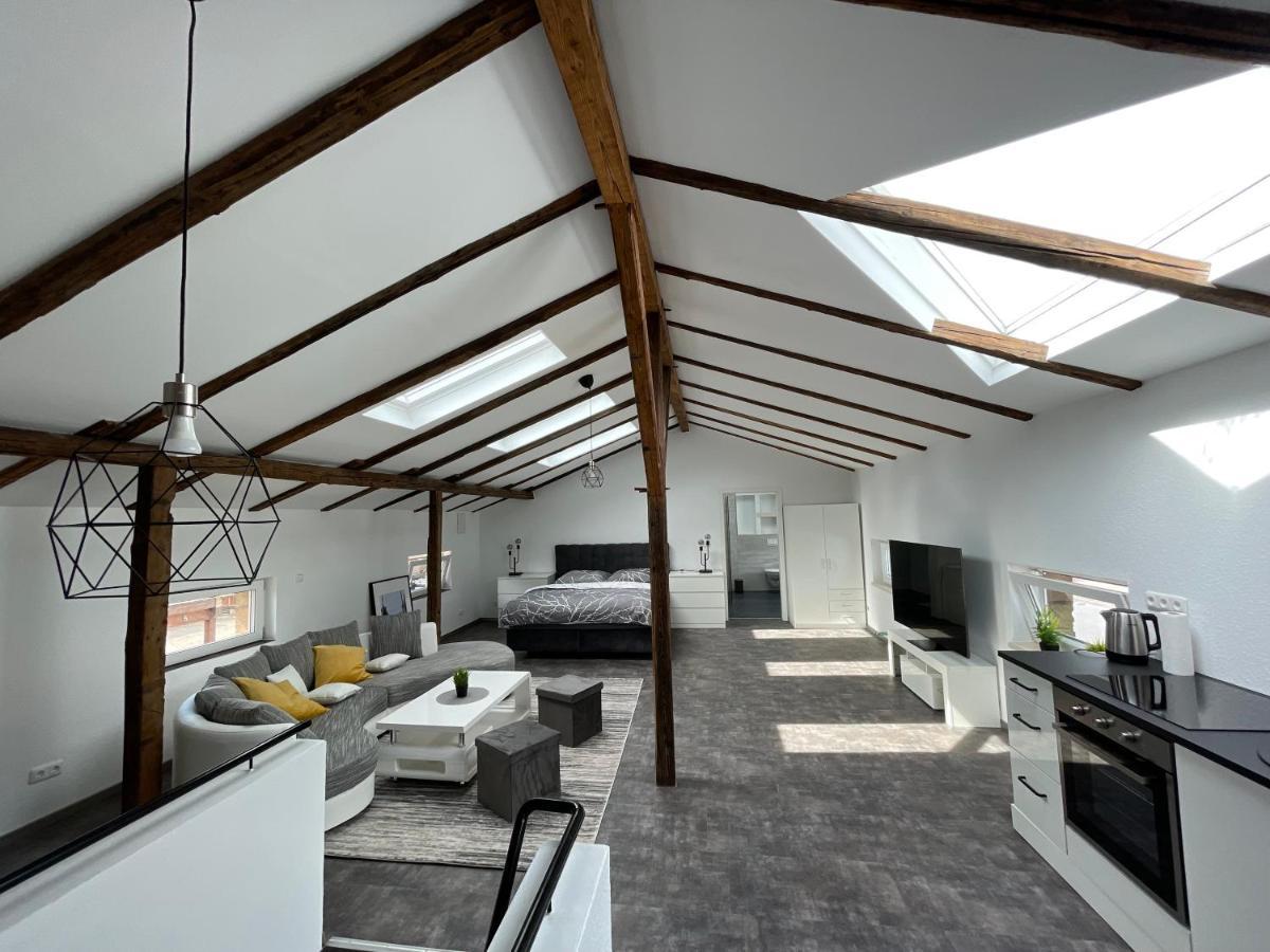 Appartement Gleis 13 - The Loft Im Ehemaligen Lokschuppen à Bückeburg Extérieur photo